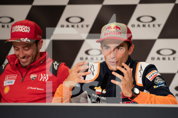 2019-05-30 - Marc Marquez and Andrea Dovizioso during Thursday Press conference in Mugello circuit - MotoGP Gran Premio d´Italia - GRAN PREMIO D´ITALIA 2019 (MUGELLO) - CONFERENZA STAMPA GIOVEDì - MOTOGP - MOTORS